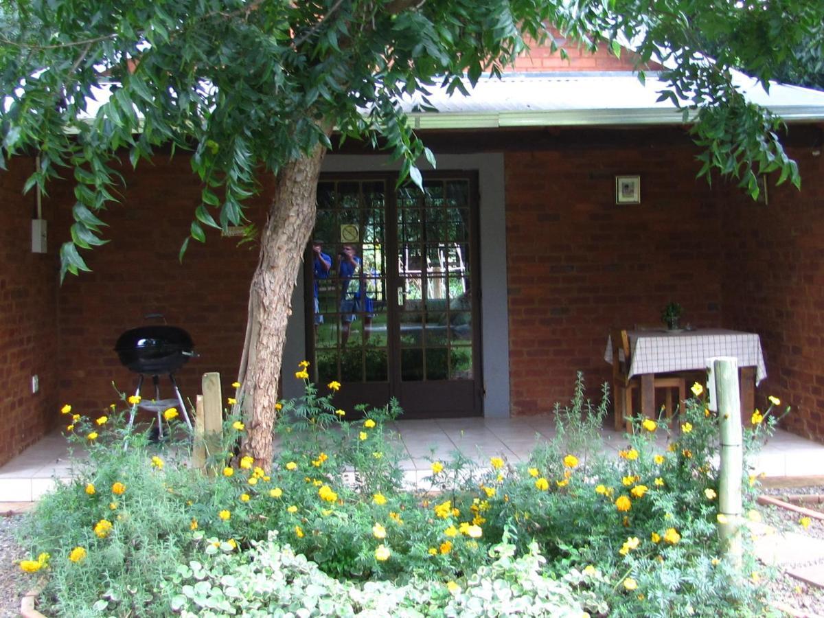 Millstream Inn guest house Skeerpoort Extérieur photo